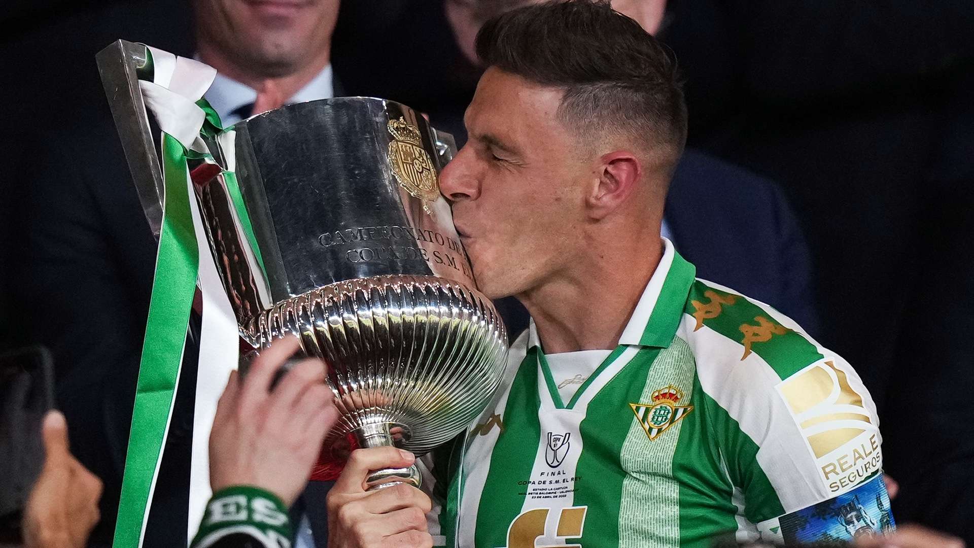 法国队再战丹麦力争连胜 高卢雄鸡扬威欧洲赛场